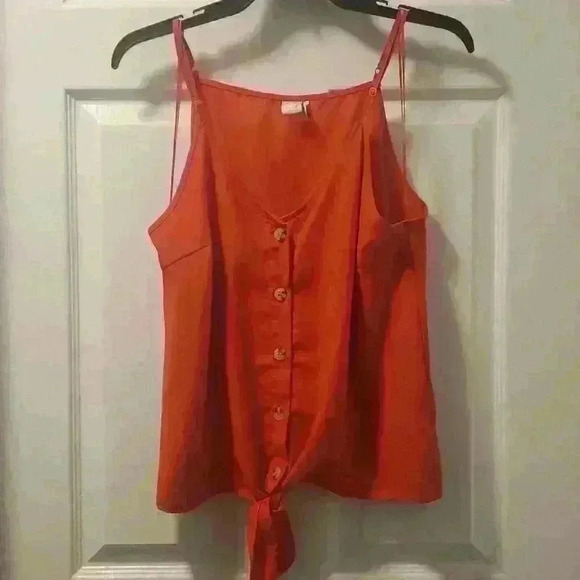 Paper Crane Tops - Orange top.  Sz lg by paper crane.  Very cute,  light weight top.